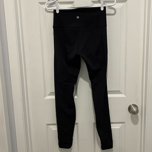 Lululemon Wunder Under Leggings 28” - Picture 2 of 3